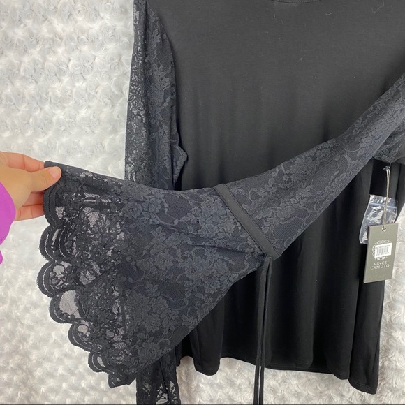 NWT Vince Camuto Lace Bell Sleeve Top Black - Picture 5 of 14